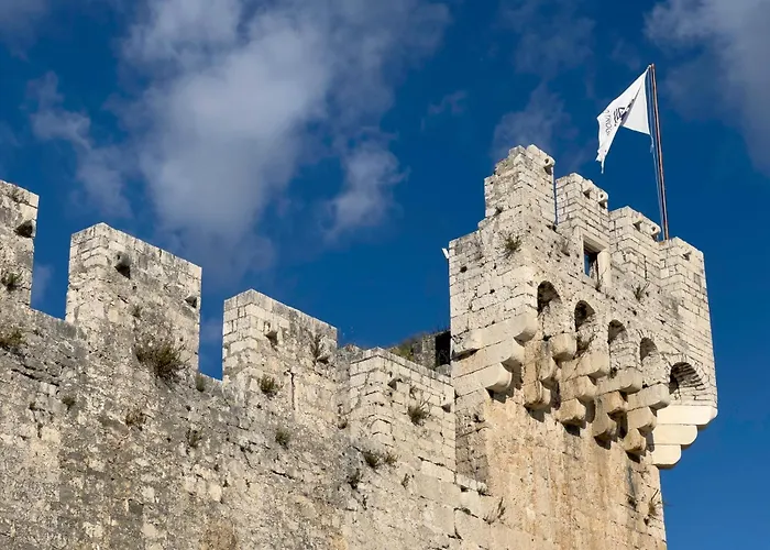 Kula View 特罗吉尔