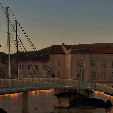 Διαμέρισμα Kula View *