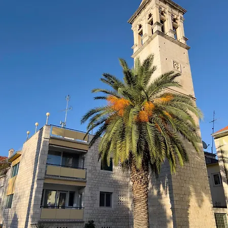 Kula View Διαμέρισμα Τρογκίρ