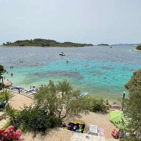 Kula View Διαμέρισμα Τρογκίρ